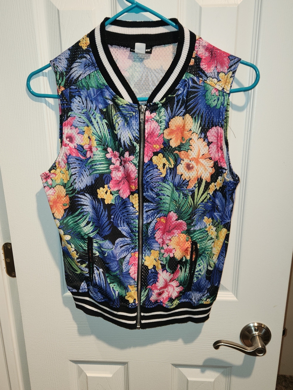 Joe Boxer Zip Up Mesh Lighweight Jacket